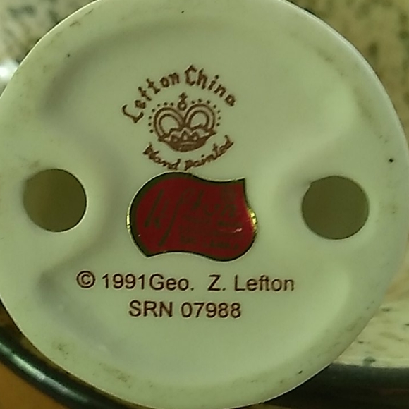 ๐ผ Vintage Porcelain Girl Angel Harp 3 1/2โ - Picture 9 of 16